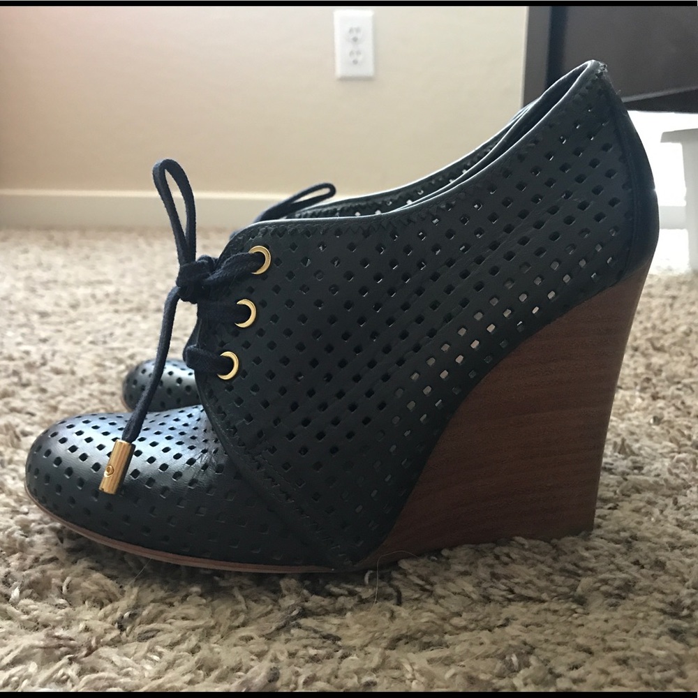 Tory Butch shoes